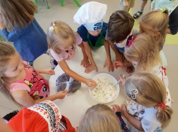 PII ''Mārzemīte'' Latvijas dzimšanas dienas kūka top