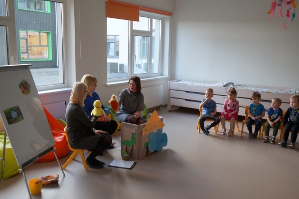 Pieredzes skola ''Trīs pedagogu sadarbība''