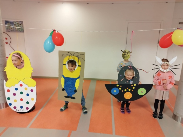 Iejokojam aprīli
